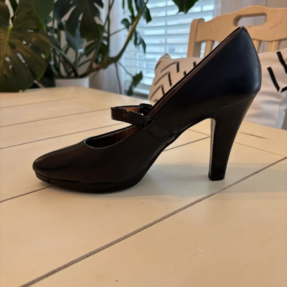 Sofft Mary Jane Heels Women’s Size 8.5 Black Leather - Picture 14 of 16